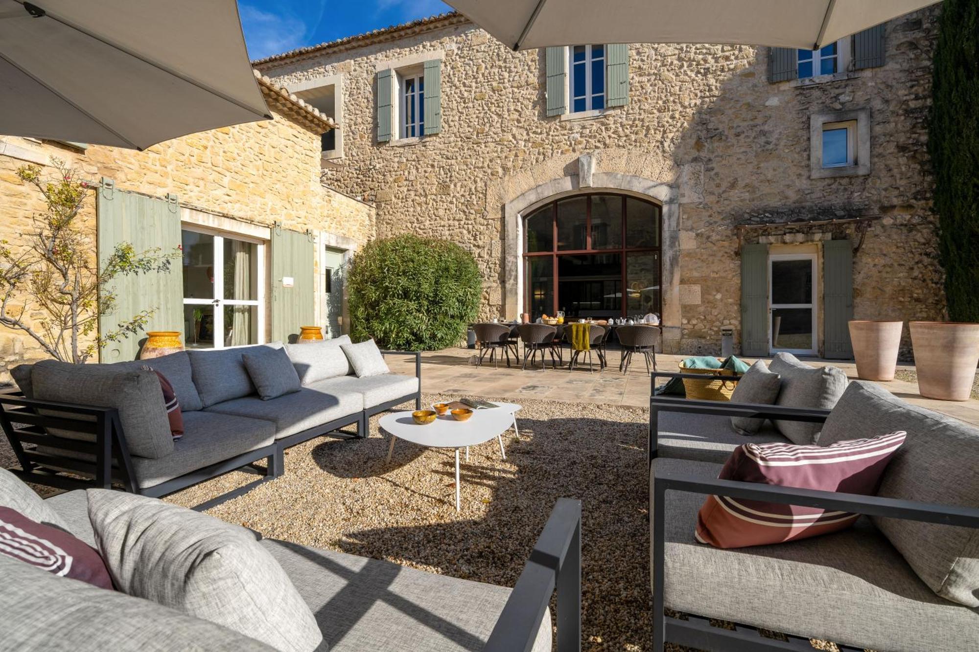 La Cour Des Sens Hotel Lagnes Exterior photo