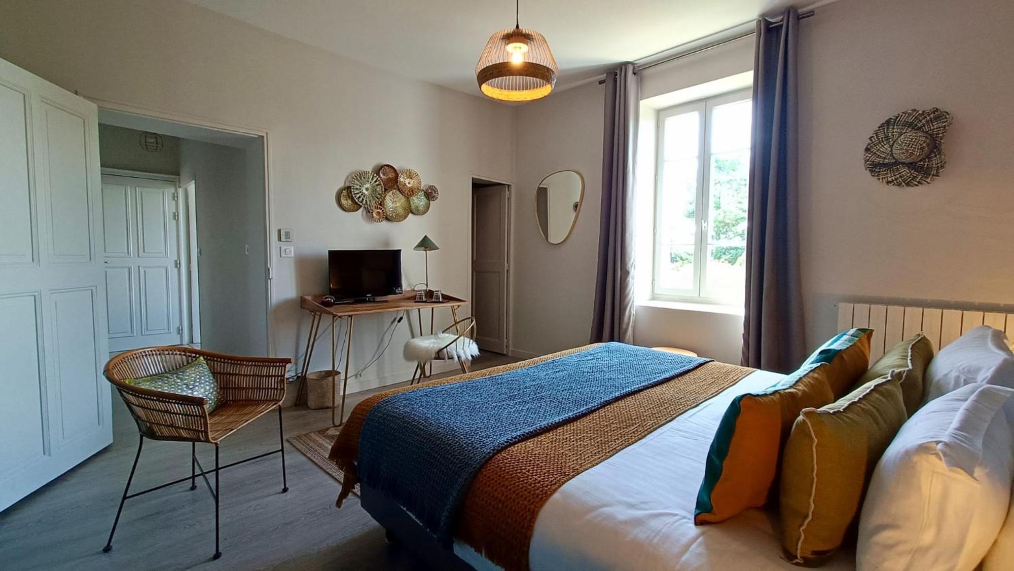 La Cour Des Sens Hotel Lagnes Exterior photo